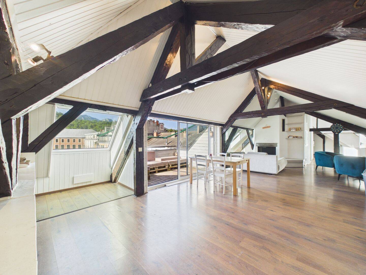 Appartement 6 pièces 230 m² · à Chambéry · 230 m² · 436 000 €