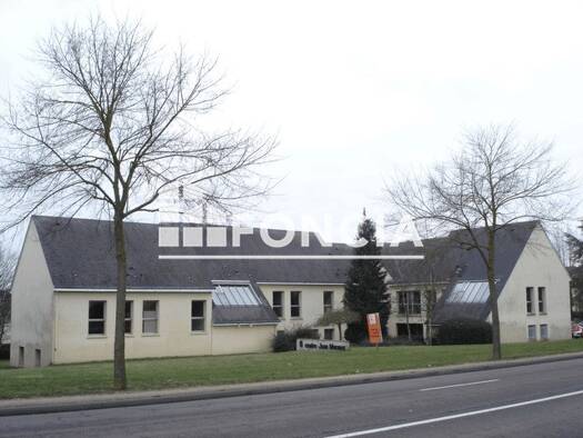 Local commercial à louer 1 460 € 115 m² de surface de vente Saint Chéron-Hauts de Chartres-Puits Drouet Chartres 28000