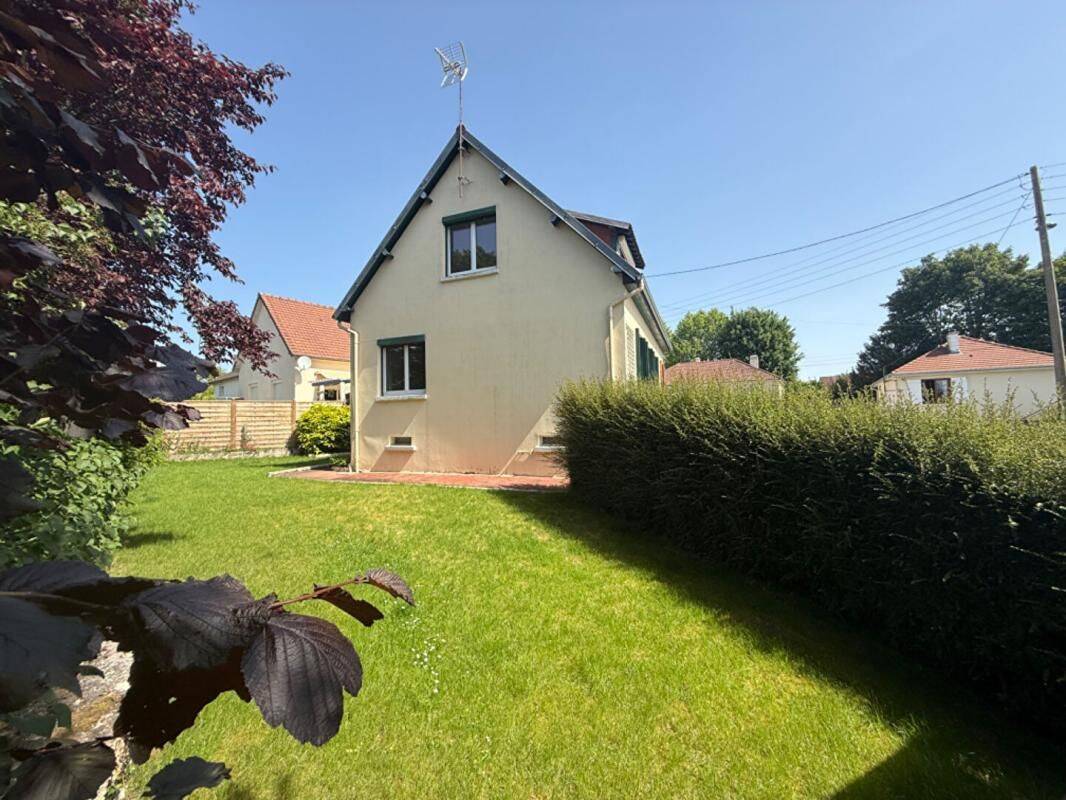 Maison 5 pièces 94 m² · à Bois-Guillaume · 94 m² · 348 000 €