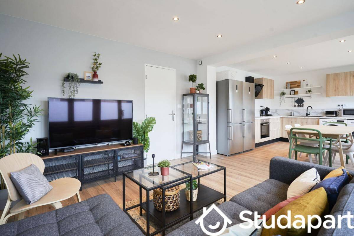 1 pièce 9 m² · à La Madeleine · 9 m² · 510 €