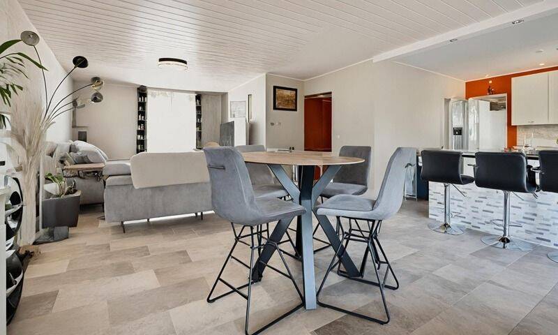 Maison 4 pièces 126 m² · à Bons-en-Chablais · 126 m² · 560 000 €