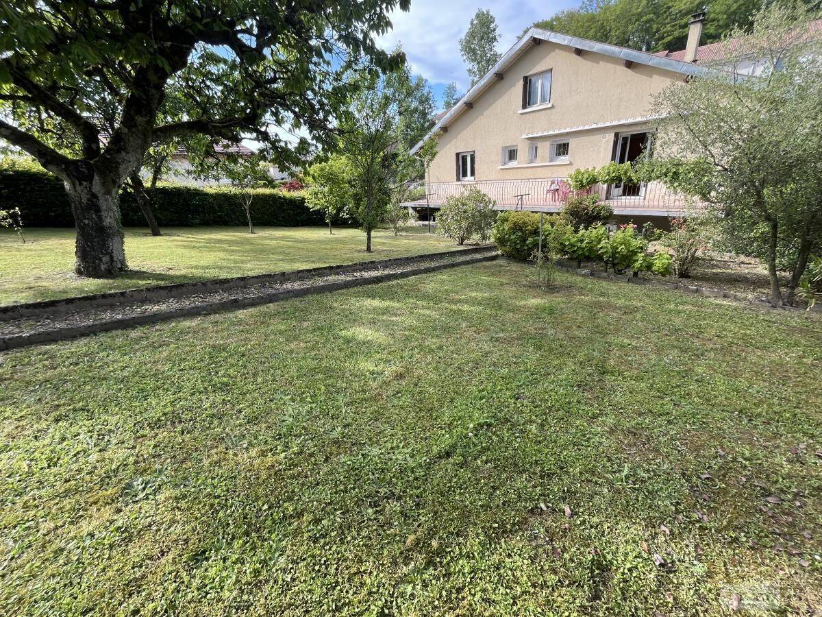 Maison 6 pièces 127 m² · à Meximieux · 127 m² · 335 000 €