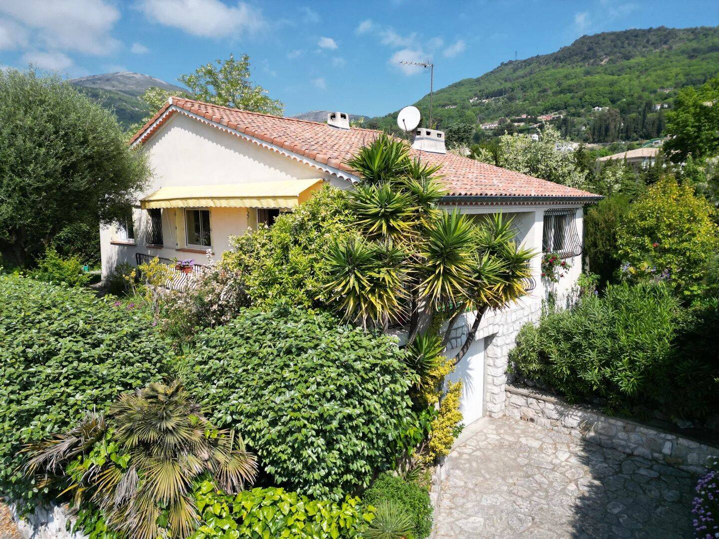 Maison 4 pièces 93 m² · à Vence · 93 m² · 570 000 €
