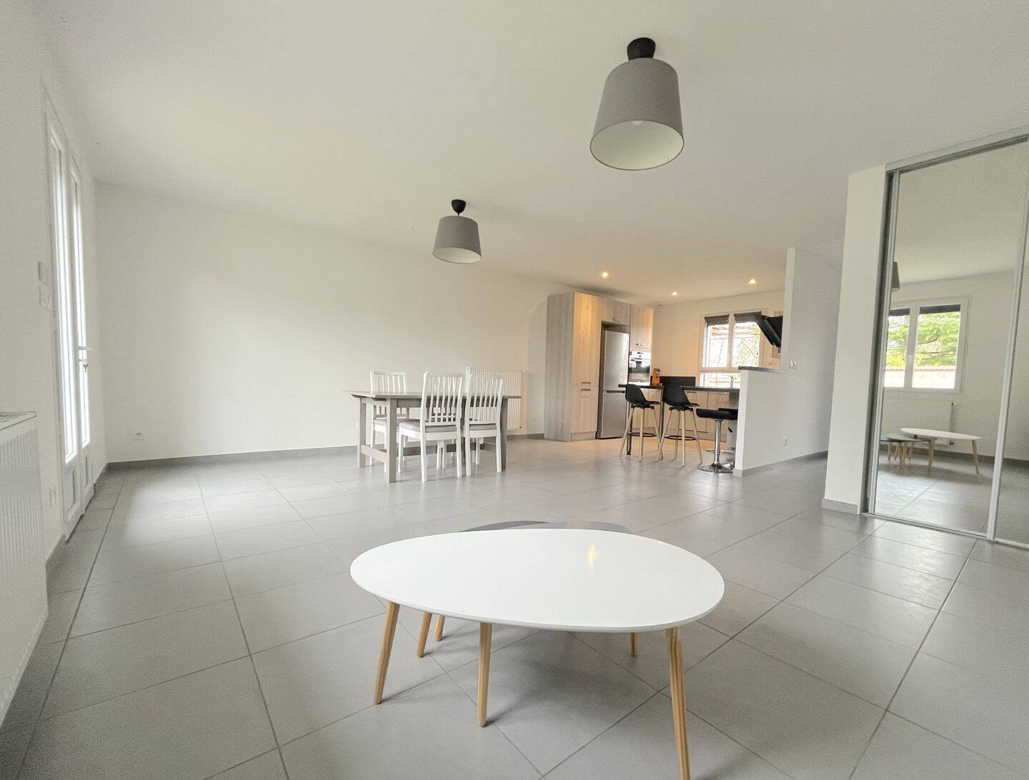 Maison 4 pièces 94 m² · à Loyettes · 94 m² · 332 800 €