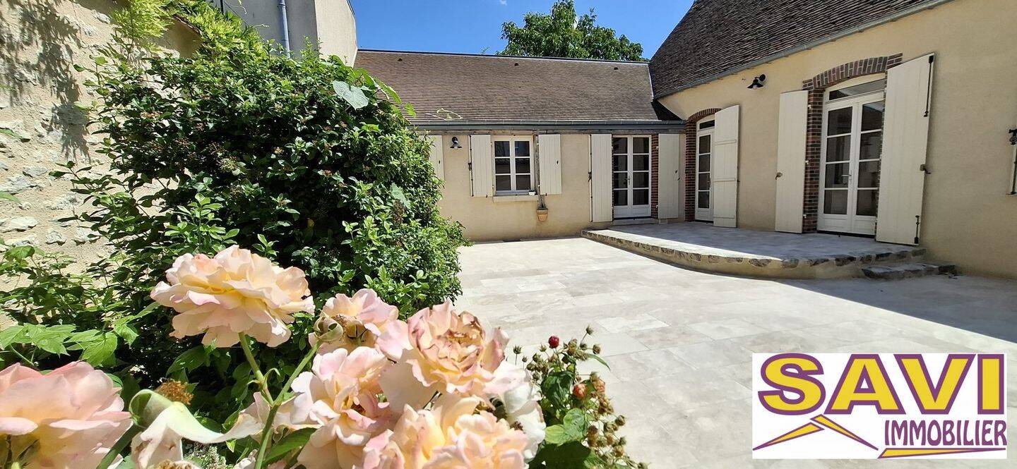 Maison 5 pièces 135 m² · à Ferrières-en-Gâtinais · 135 m² · 280 000 €