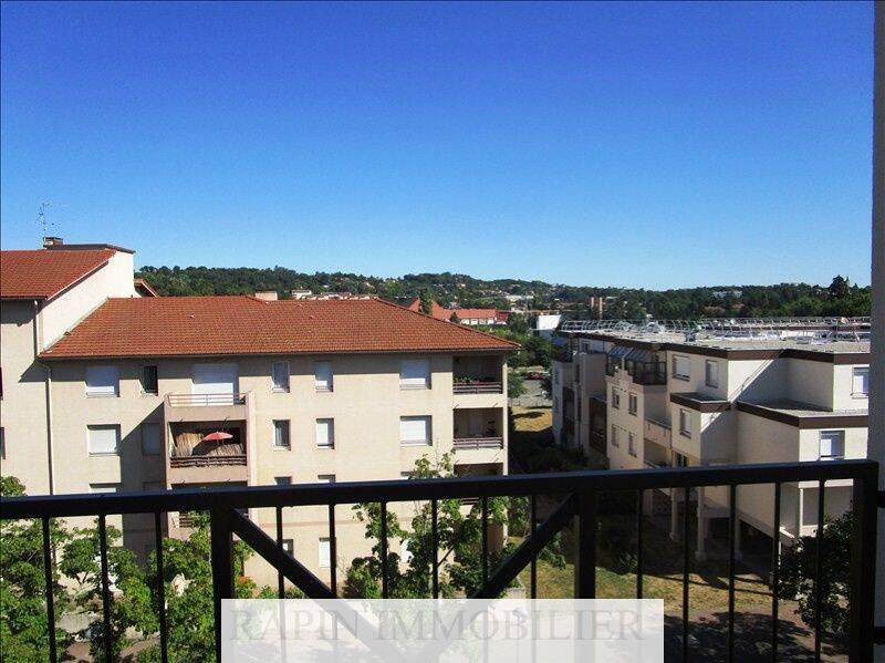 Appartement 1 pièce 32 m² · à Saint-Genis-Laval · 31,6 m² · 525 €/mois