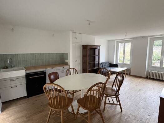 Maison à louer 2 000 € 5 pièces 4 chambres 100 m² 384 m² de terrain Bas Buc Buc 78530