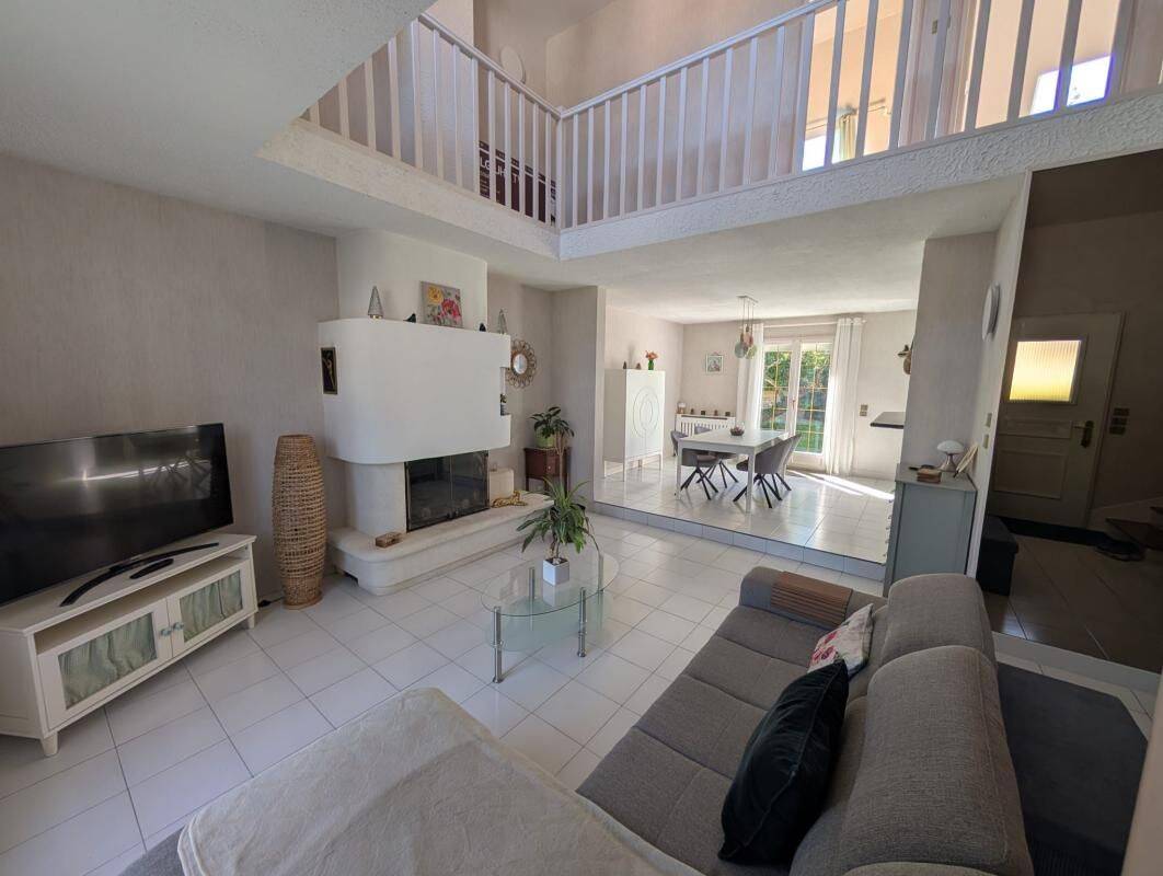 Maison 7 pièces 154 m² · à Corbeil-Essonnes · 153,5 m² · 378 000 €