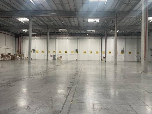 Entrepôt à louer 25 283 € 6 068 m² d'espace de stockage Raillencourt-Sainte-Olle 59554