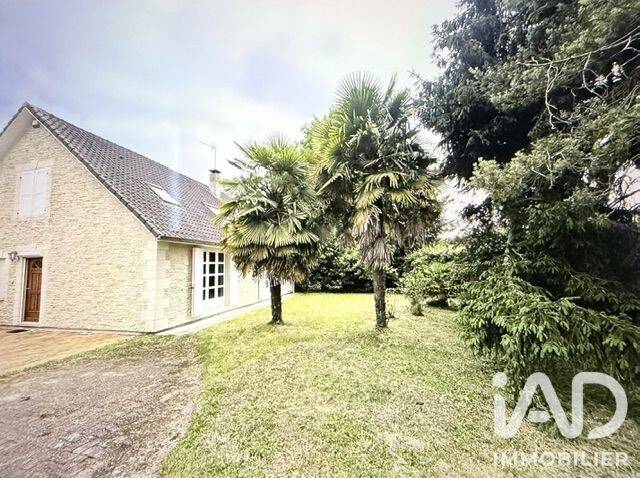 Maison 7 pièces 168 m² · à Saint-Pierre-des-Fleurs · 168 m² · 339 000 €