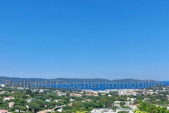Maison 7 pièces 200 m² · à Cavalaire-sur-Mer · 200 m² · 975 000 €