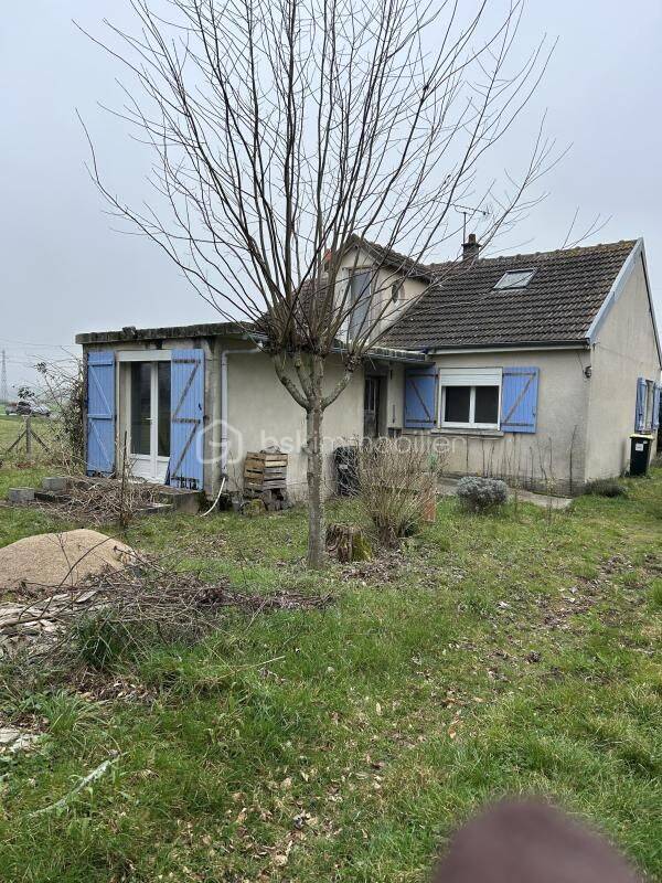 Maison 4 pièces 122 m² · à Veuzain-sur-Loire · 122 m² · 115 000 €