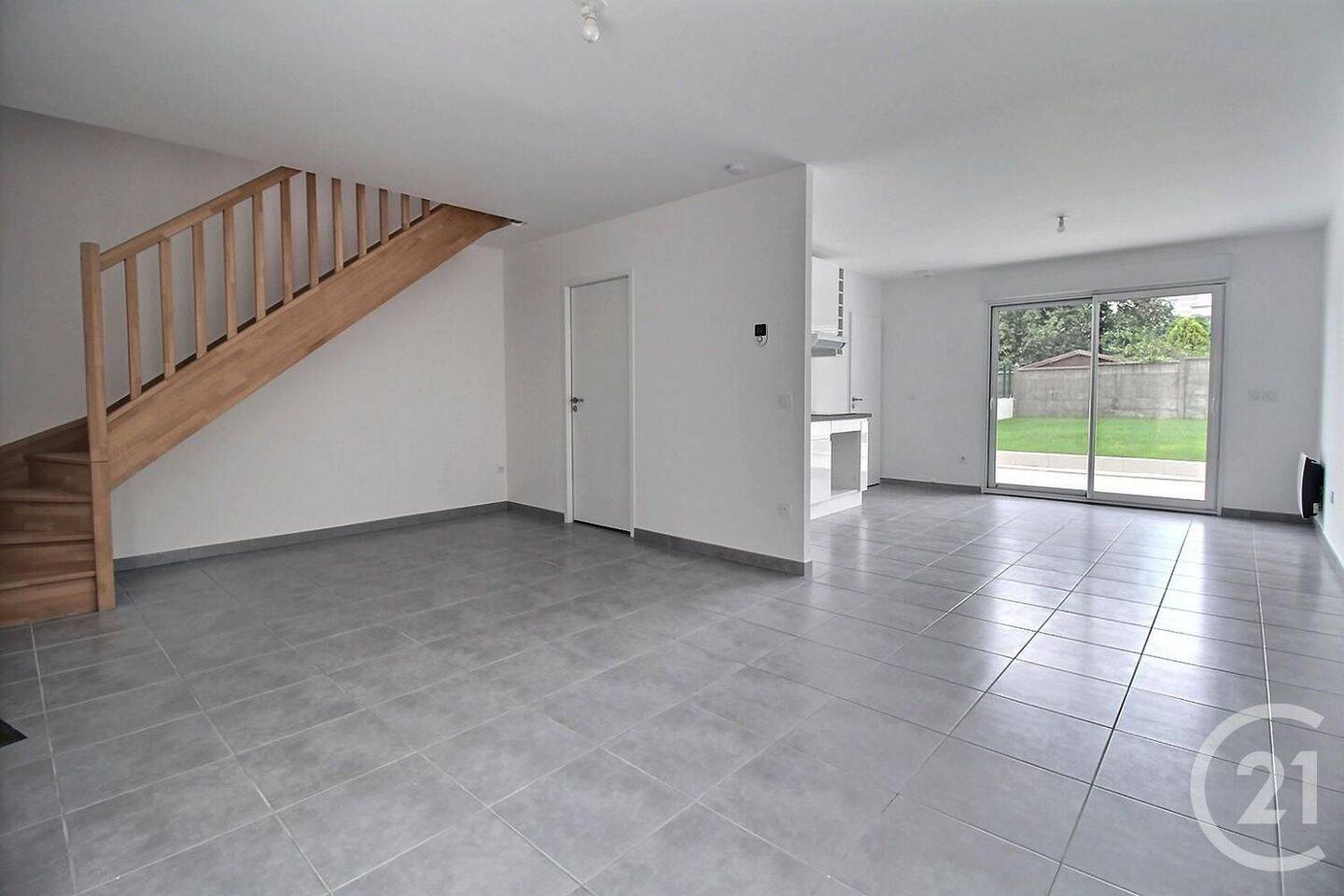 Maison 5 pièces 106 m² · à L'Haÿ-les-Roses · 105,6 m² · 2 298 €/mois