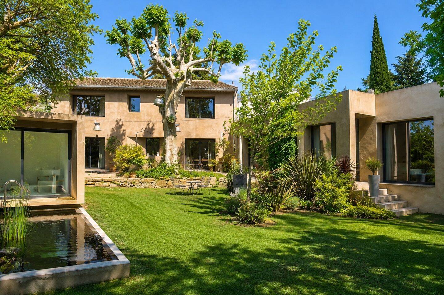 Maison 6 pièces 180 m² · à Grans · 180 m² · 860 000 €