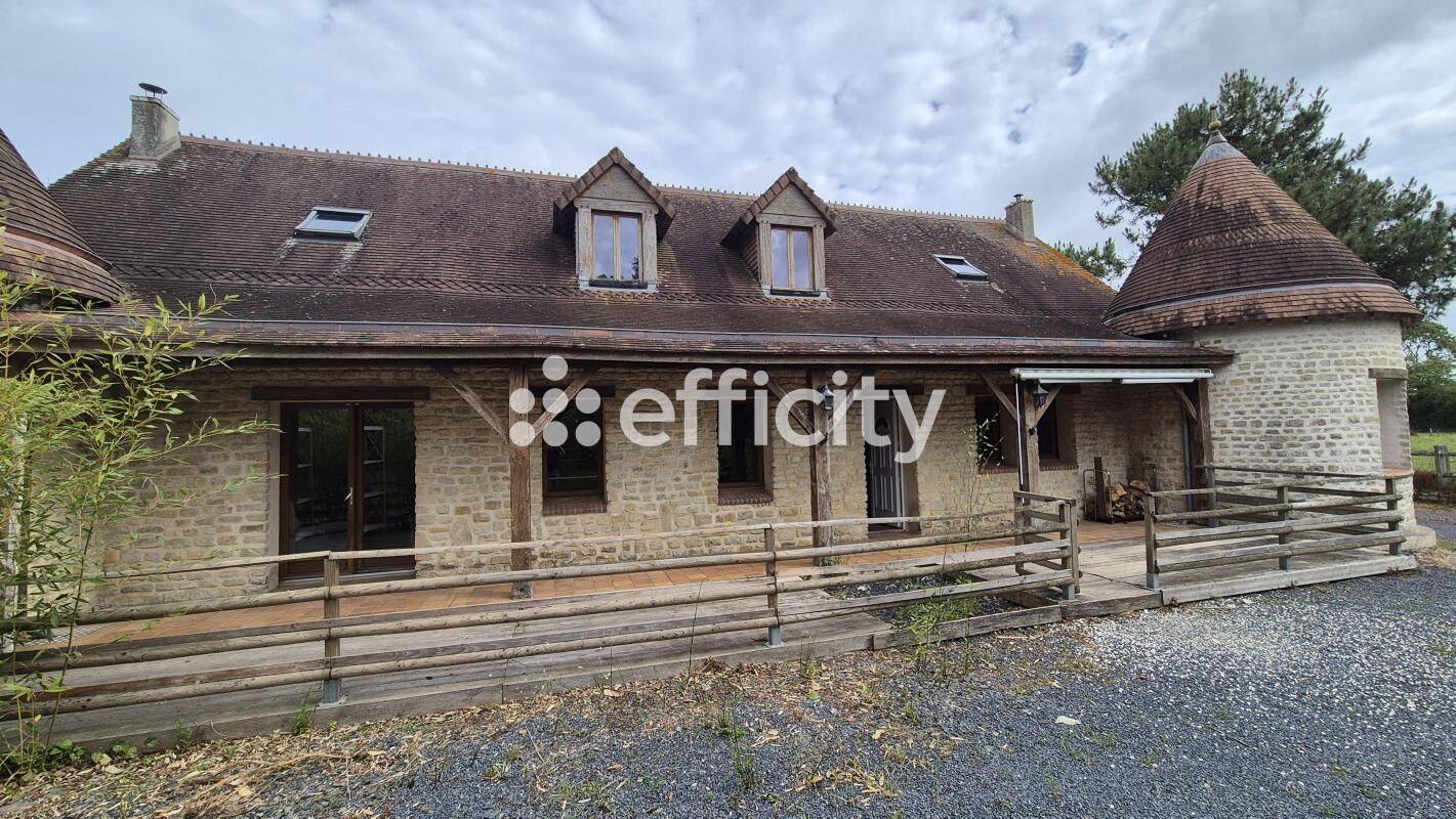Maison 10 pièces 207 m² · à Mandeville-en-Bessin · 207 m² · 329 150 €
