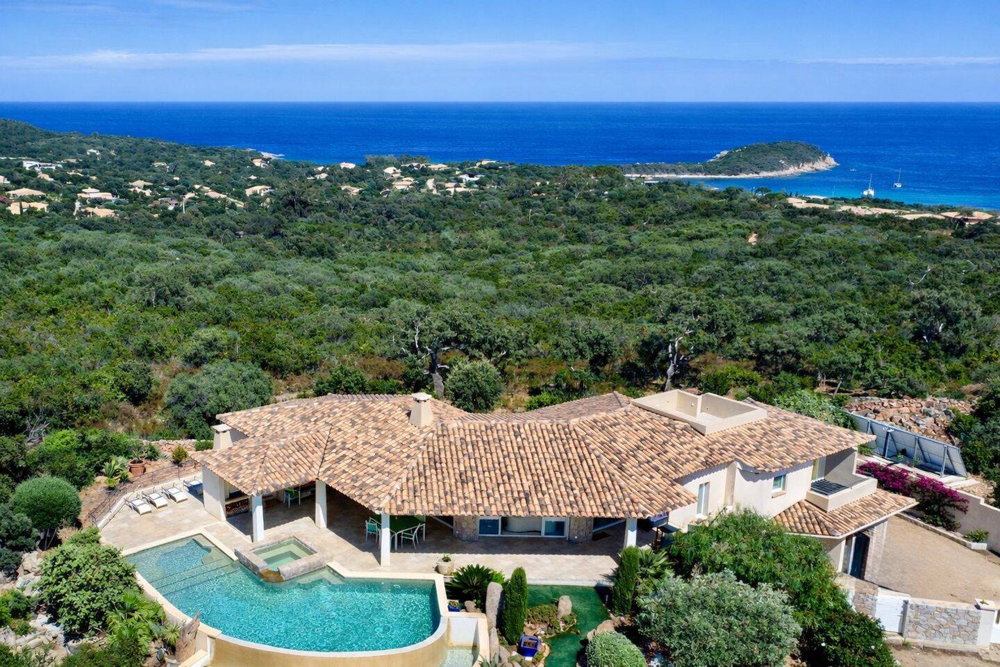 Maison 7 pièces 234 m² · à Zonza · 234 m² · 2 480 000 €