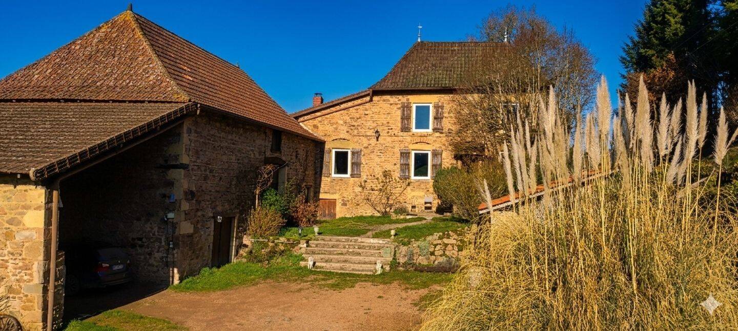 Maison 5 pièces 148 m² · à Saint-Igny-de-Vers · 148 m² · 239 000 €