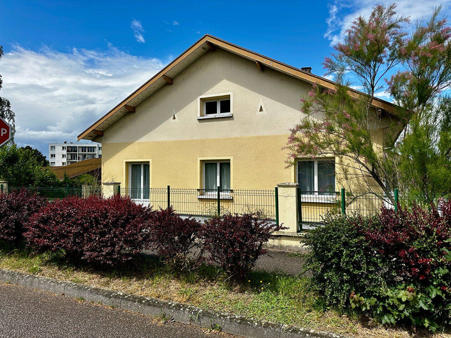 Maison 4 pièces 90 m² · à Charmes · 90,3 m² · 192 000 €
