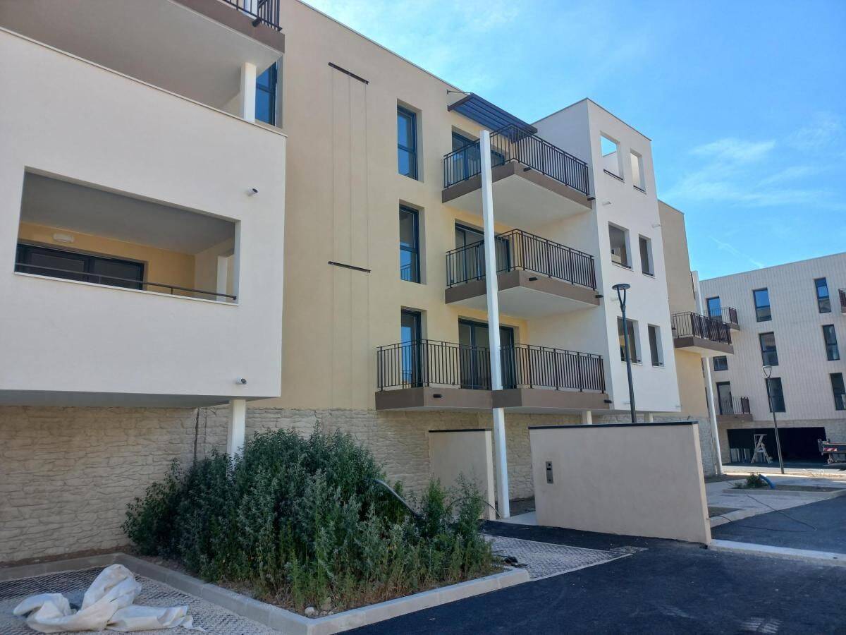 Appartement 4 pièces 80 m² · à Le Pontet · 80 m² · 1 060 €