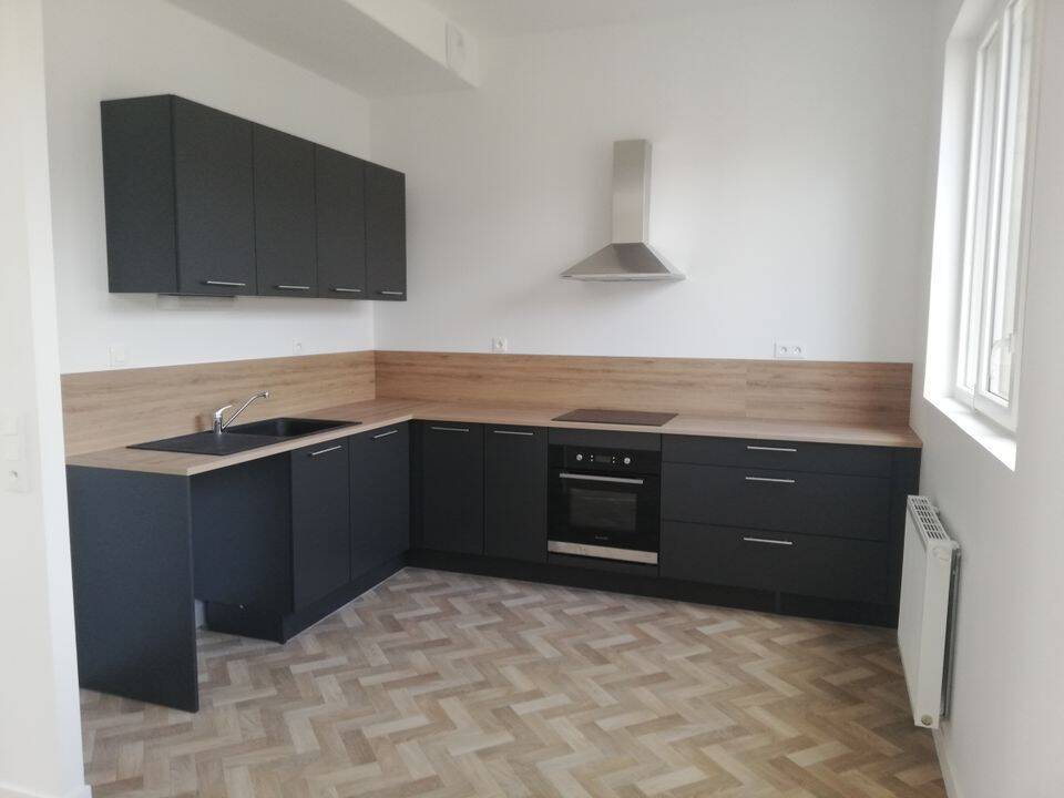 Appartement 3 pièces 70 m² · à Clermont · 70 m² · 1 050 €/mois