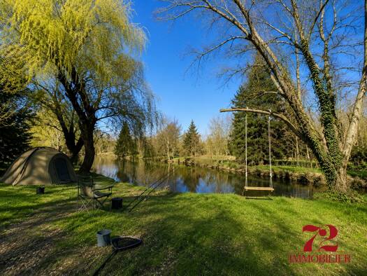 Propriété de loisirs à vendre 39 900 € 21 217 m² de terrain Val-de-la-Hune 72440