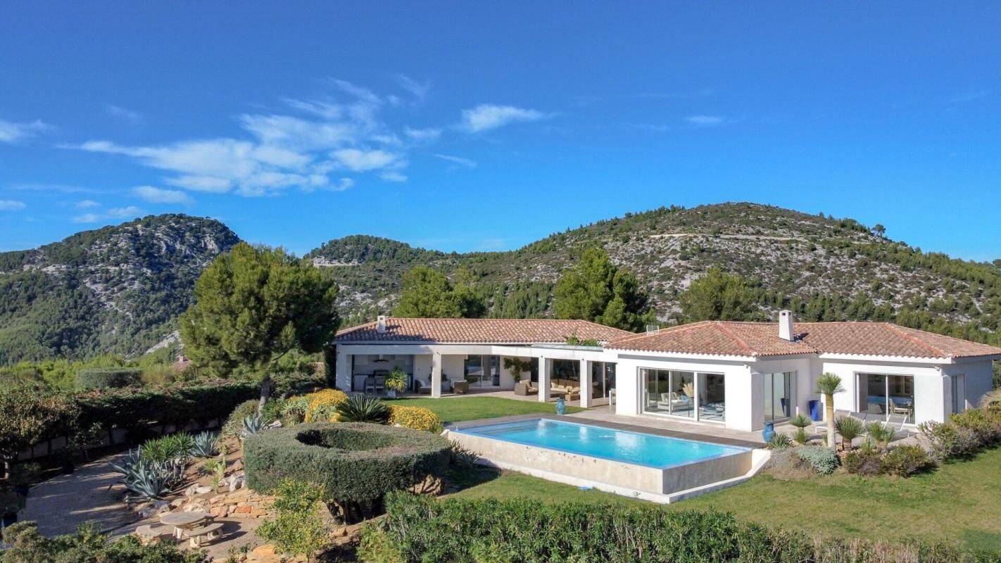 Maison 5 pièces 330 m² · à Ollioules · 330 m² · 3 100 000 €