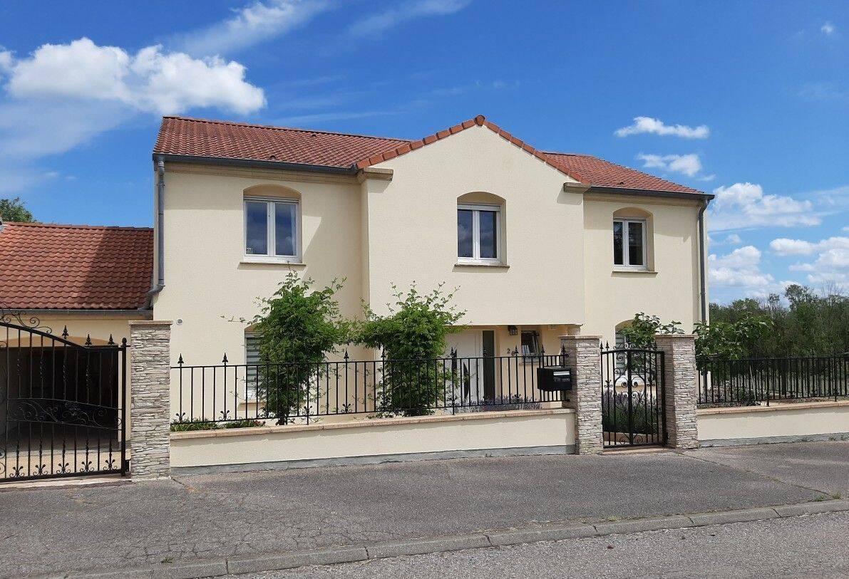 Maison 8 pièces 220 m² · à Glatigny · 220 m² · 549 000 €