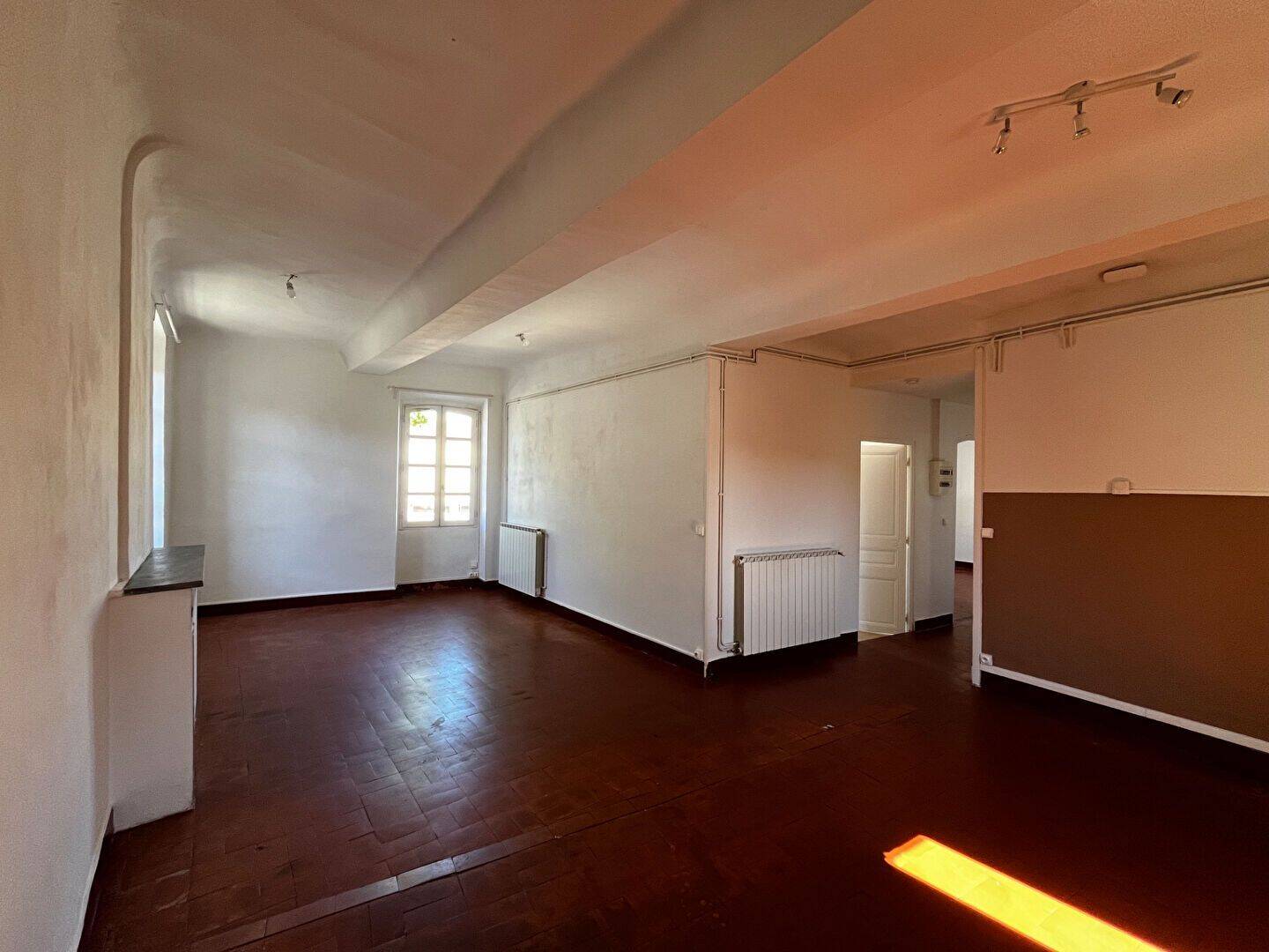 Appartement 4 pièces 86 m² · à Tourves · 86,3 m² · 900 €/mois