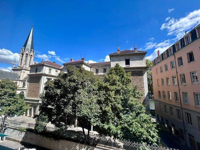 Appartement 2 pièces 49 m² · à Lyon 5ème Arrondissement · 48,9 m² · 1 190 €