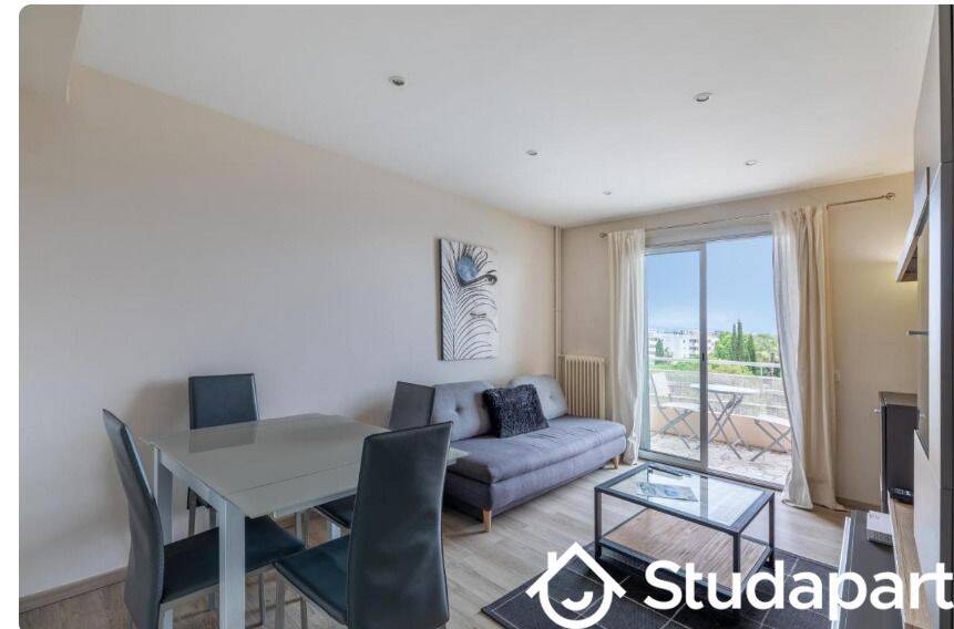 Appartement 2 pièces 43 m² · à Antibes · 43 m² · 1 055 €