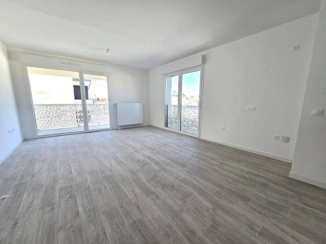 Appartement 3 pièces 66 m² · à Fleury-sur-Orne · 65,9 m² · 864 €