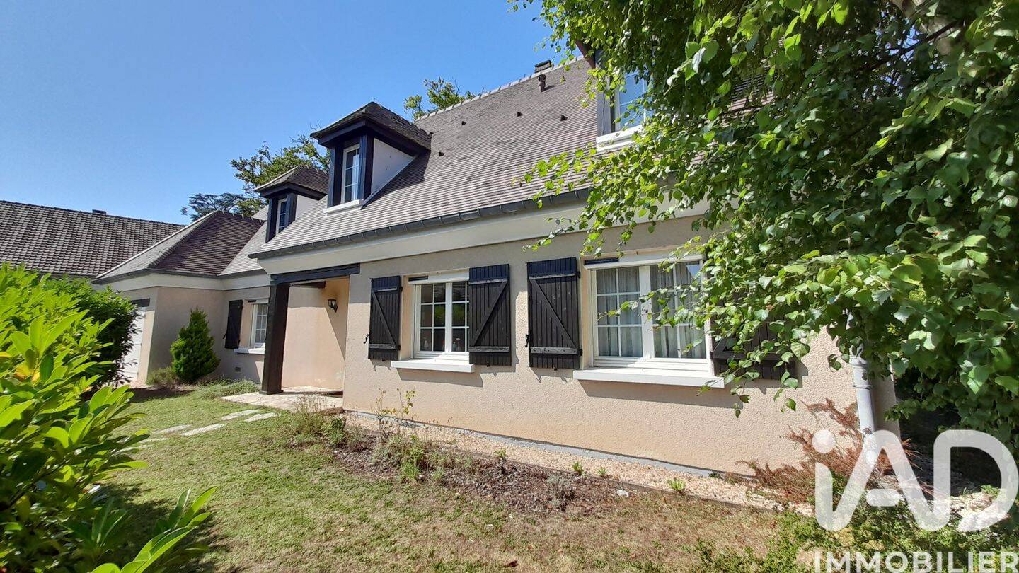 Maison 5 pièces 177 m² · à Gouvieux · 177 m² · 2 750 €