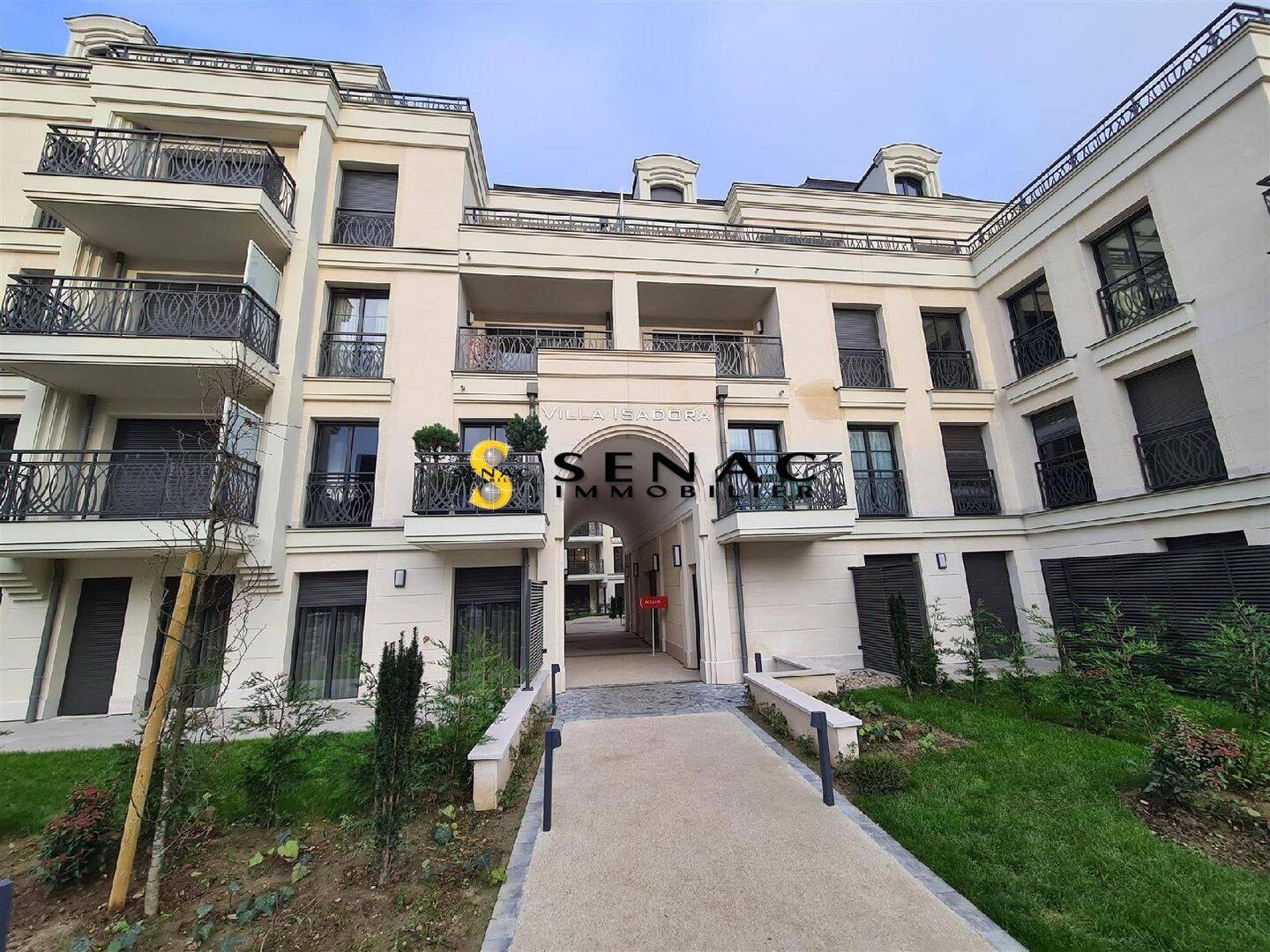 Appartement 2 pièces 42 m² · à Montmorency · 42 m² · 861 €/mois