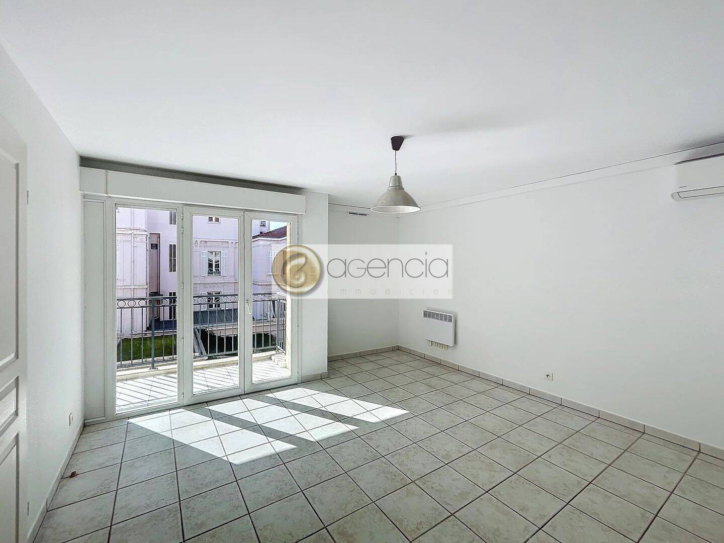 Appartement 2 pièces 37 m² · à Cannes · 37 m² · 957 €/mois
