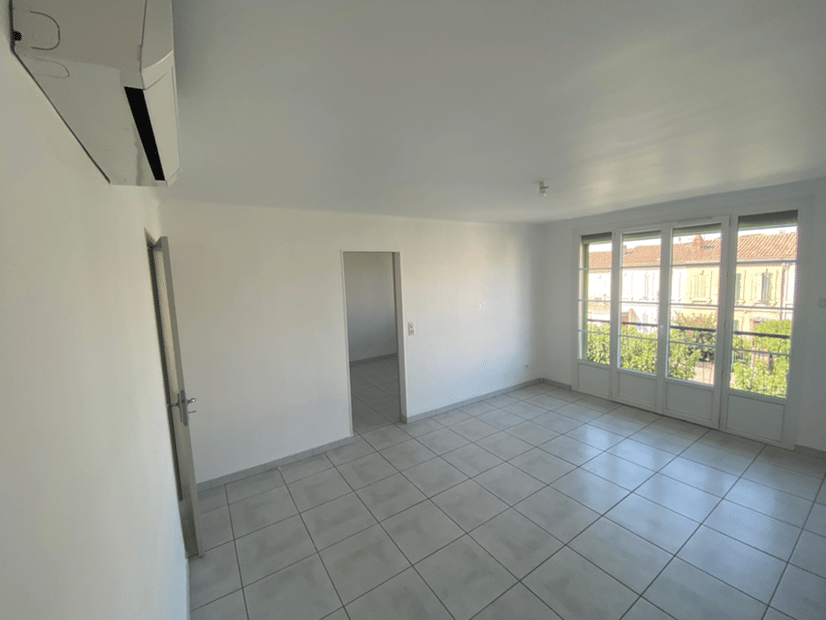 Appartement 4 pièces 61 m² · à Salon-de-Provence · 61 m² · 979 €/mois