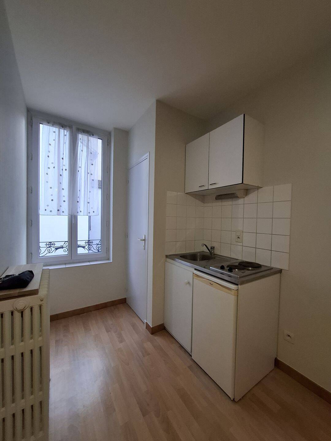 Appartement 1 pièce 18 m² · à Vichy · 17,6 m² · 340 €/mois