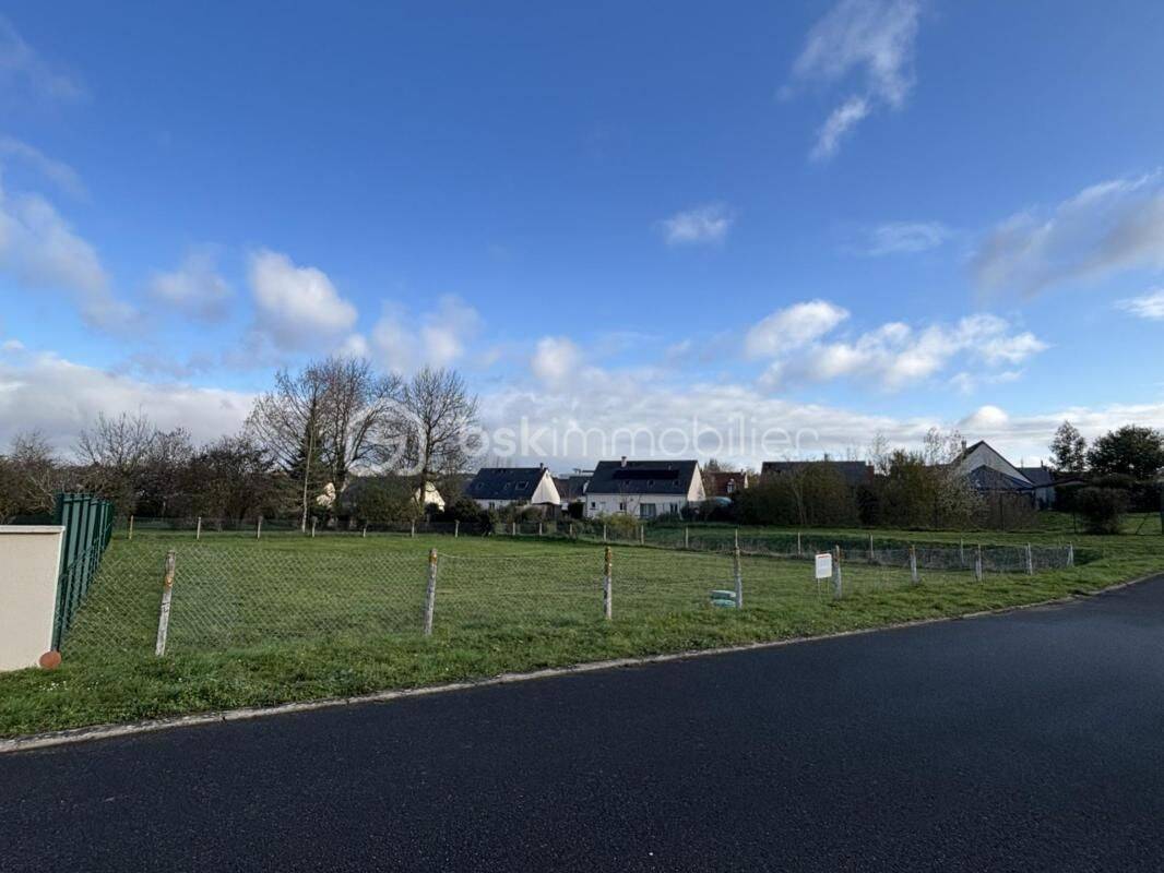 Terrain de 838 m² à Monnaie - photo 2