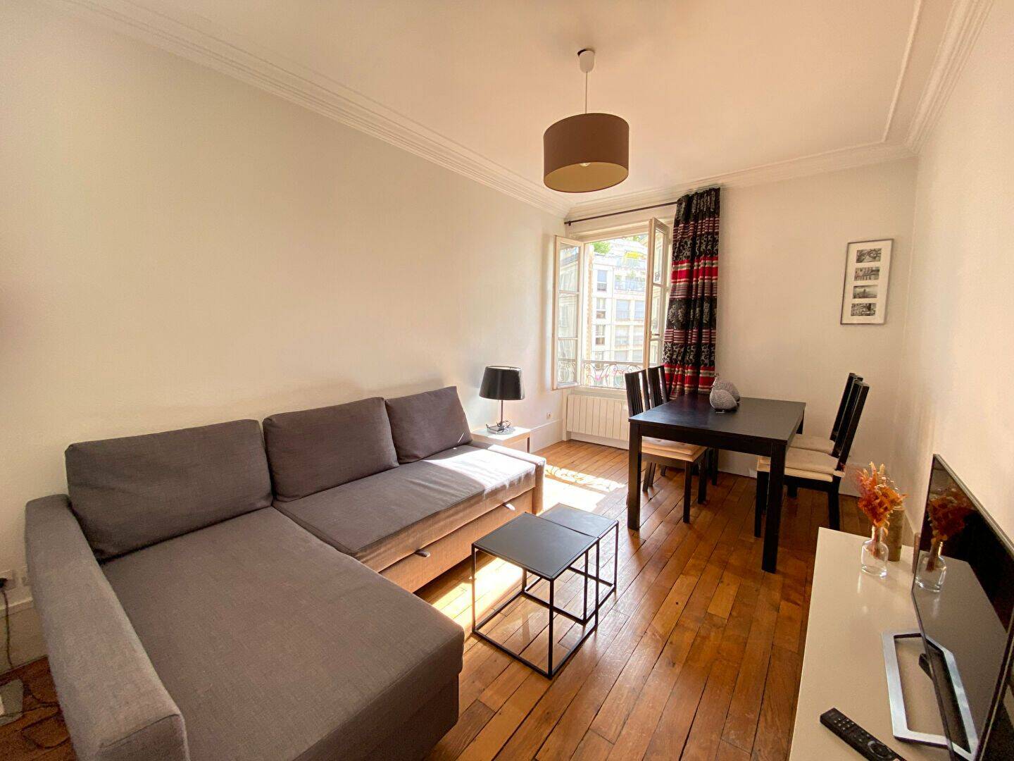 Appartement 2 pièces 37 m² · à Paris 6ème Arrondissement · 37,4 m² · 1 662 €/mois