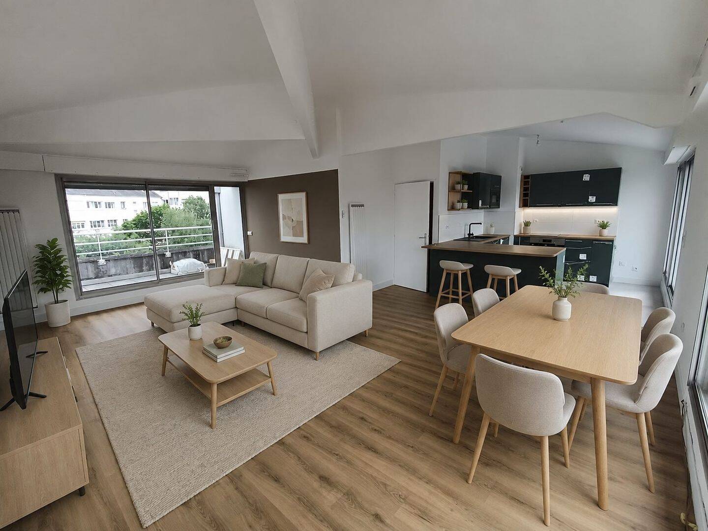 Appartement 4 pièces 99 m² · à Rennes · 98,5 m² · 1 700 €