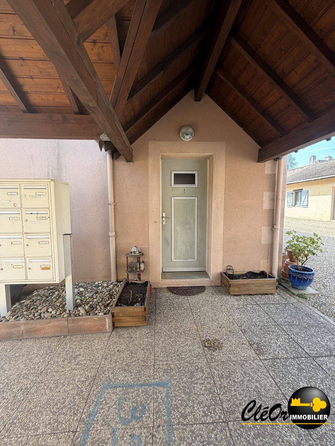 Appartement 3 pièces 51 m² · à Pierre-de-Bresse · 51 m² · 530 €