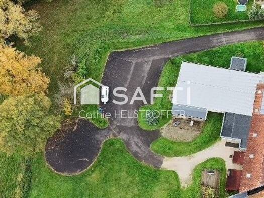 Local commercial à vendre 549 000 € 495 m² de surface de vente Gourdon 46300