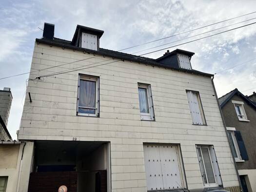 Immeuble à vendre 261 450 € 124,2 m² Saint-Brieuc 22000