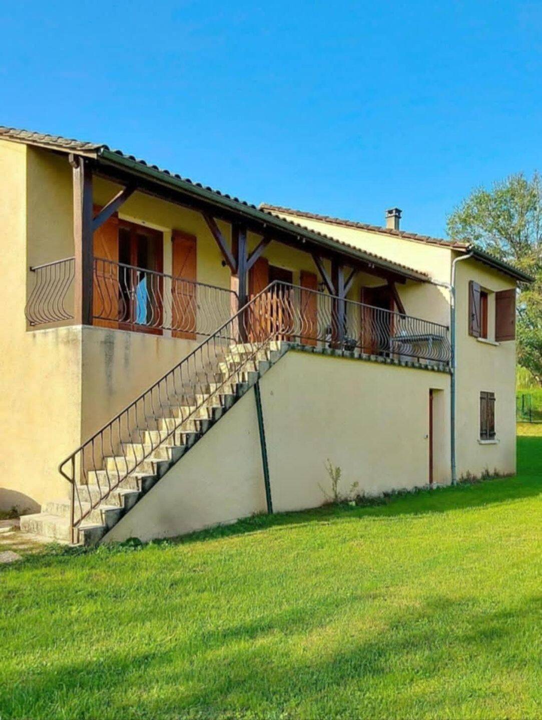 Maison 8 pièces 150 m² · à Douzillac · 150 m² · 199 000 €