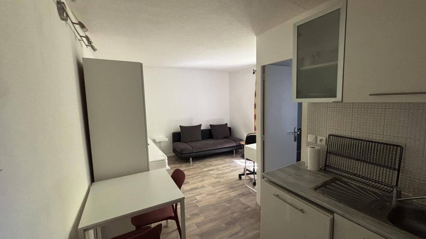Appartement 1 pièce 18 m² · à Nantes · 18 m² · 450 €
