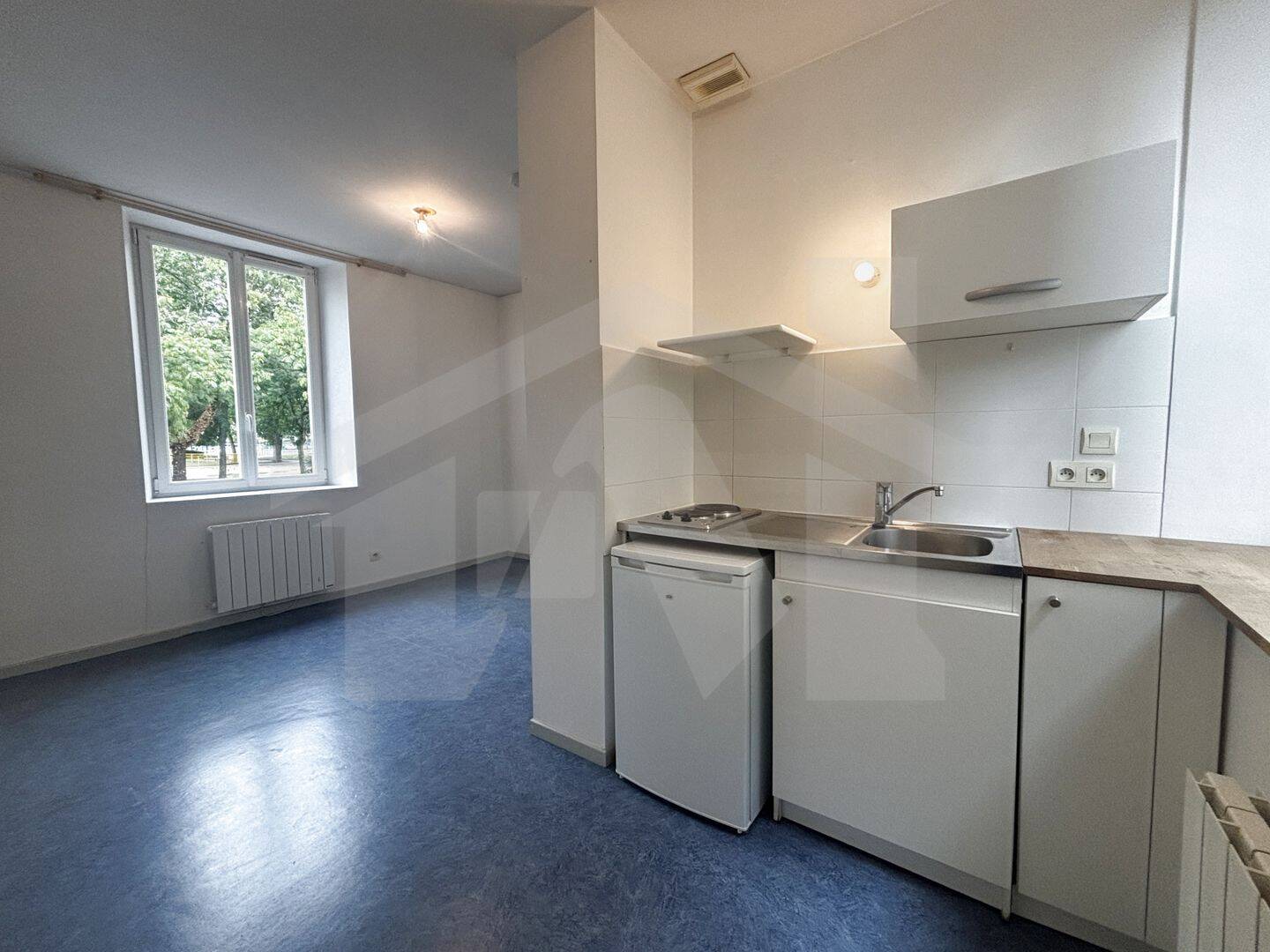 Appartement 1 pièce 16 m² · à Saint-Martin-d'Hères · 16,3 m² · 301 €/mois