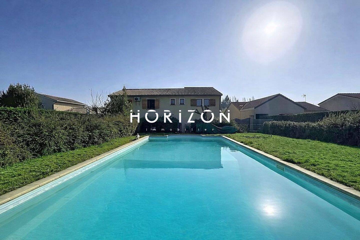 Maison 8 pièces 195 m² · à La Chapelle-de-Guinchay · 195 m² · 399 000 €