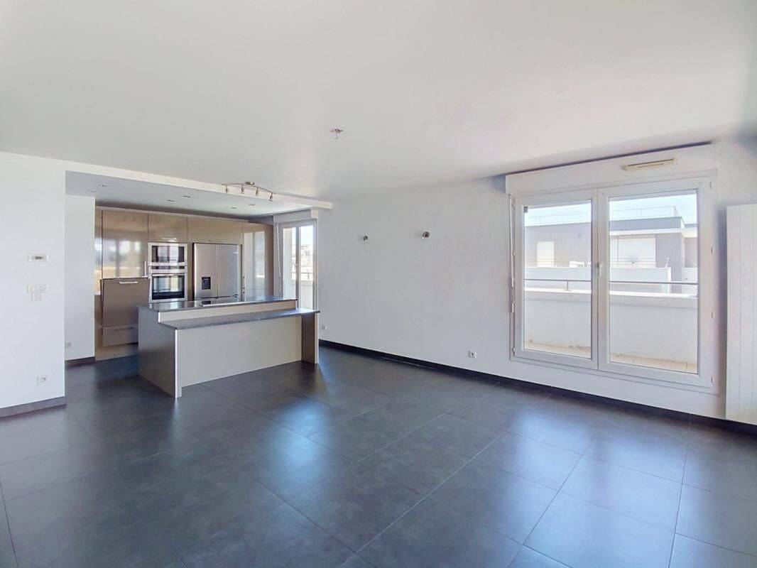 Appartement 4 pièces 97 m² · à Lucé · 97 m² · 1 114 €/mois