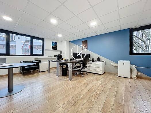 Espace bureau à vendre 840 000 € 270 m² de bureaux Charpennes-Tonkin Villeurbanne 69100