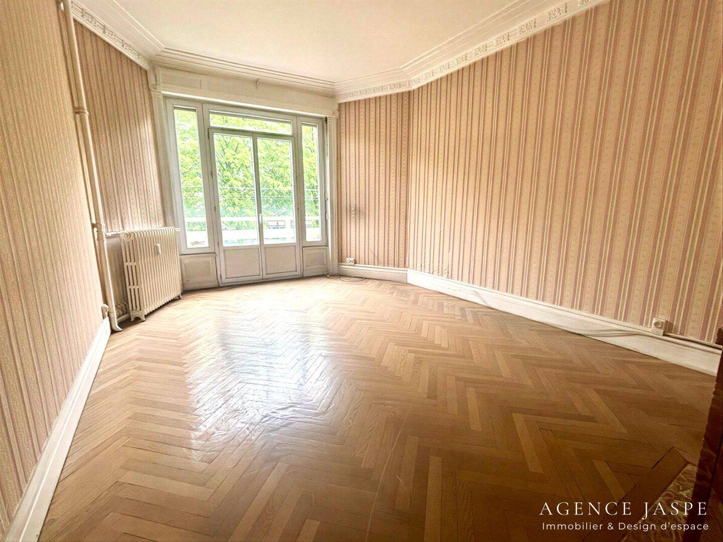 Appartement 3 pièces 78 m² · à Saint-Étienne · 77,6 m² · 75 000 €
