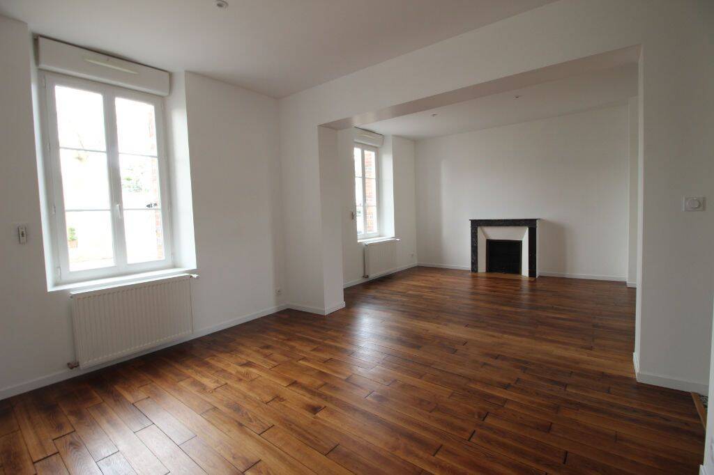 Maison 5 pièces 91 m² · à Chartres · 91 m² · 990 €